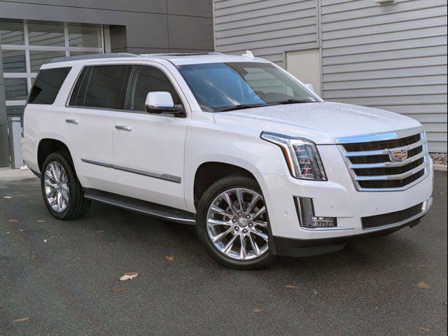 2018 Cadillac Escalade Luxury