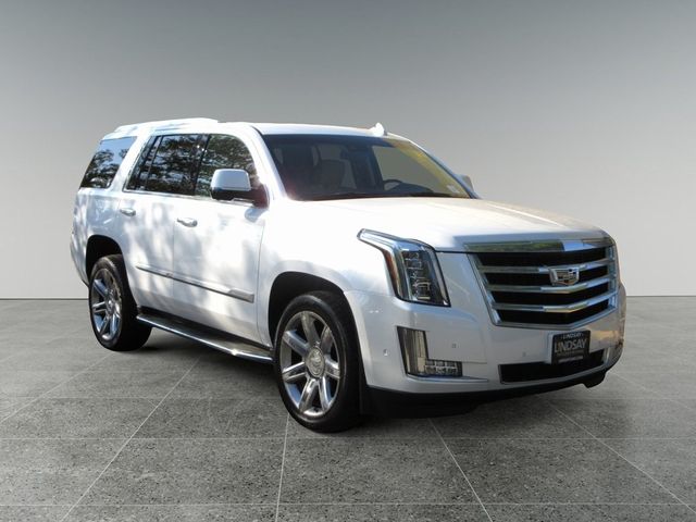 2018 Cadillac Escalade Luxury