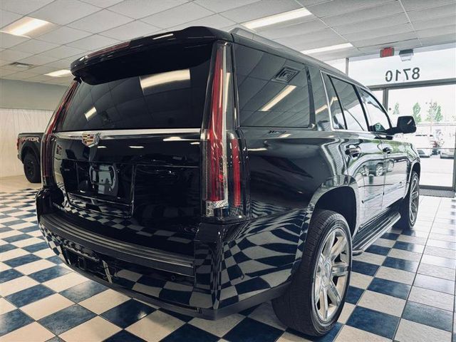 2018 Cadillac Escalade Luxury