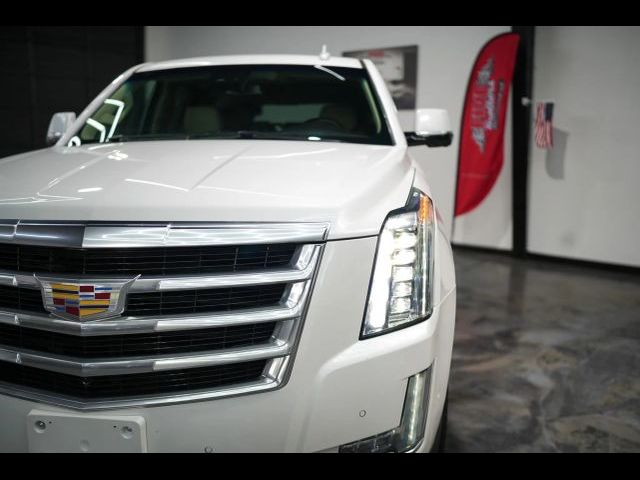 2018 Cadillac Escalade Luxury
