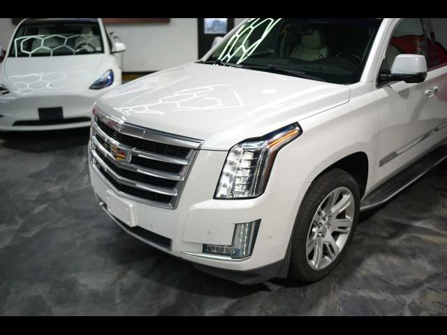 2018 Cadillac Escalade Luxury
