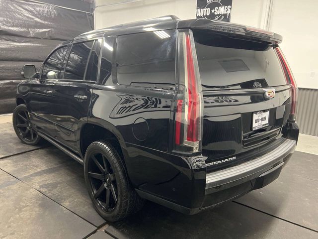 2018 Cadillac Escalade Platinum