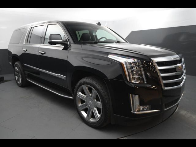 2018 Cadillac Escalade ESV Luxury