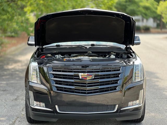 2018 Cadillac Escalade ESV Luxury
