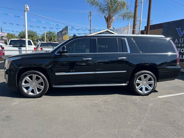 2018 Cadillac Escalade ESV Luxury