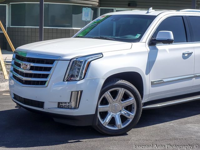 2018 Cadillac Escalade ESV Luxury