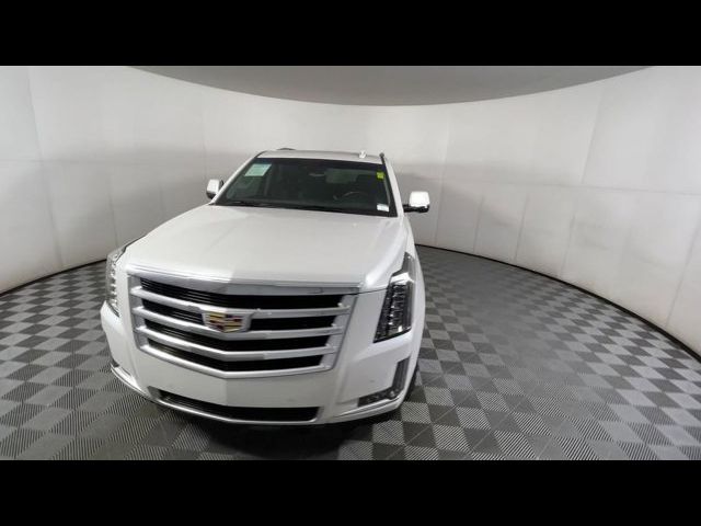 2018 Cadillac Escalade ESV Luxury