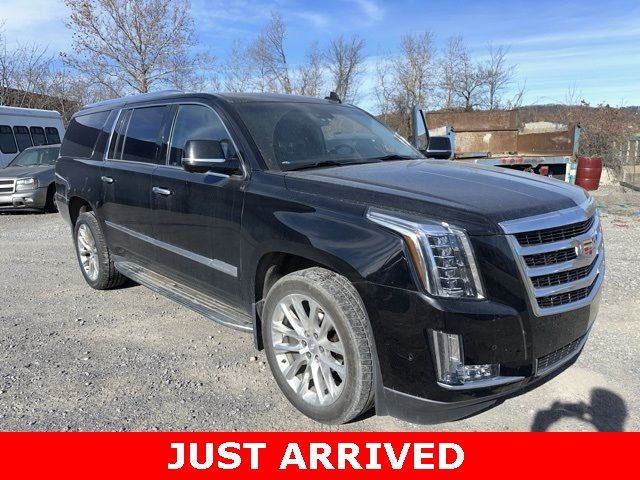 2018 Cadillac Escalade ESV Luxury