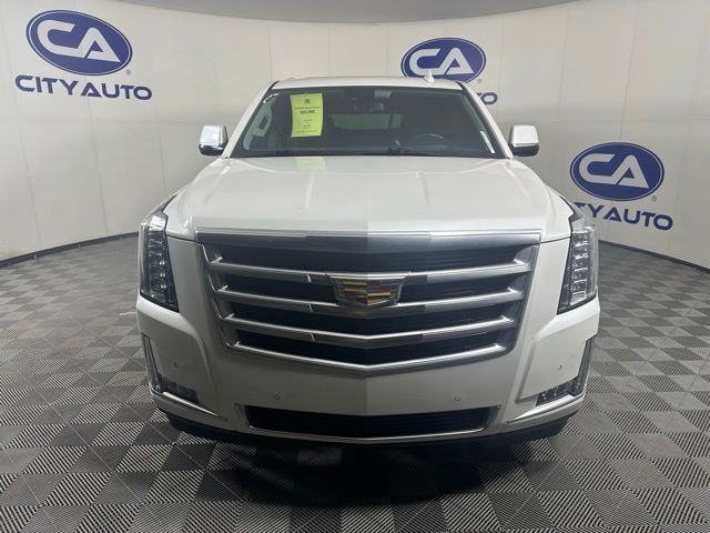 2018 Cadillac Escalade ESV Luxury