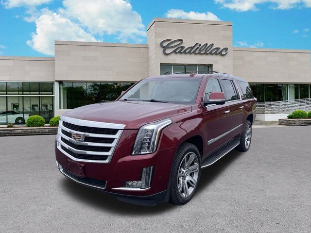 2018 Cadillac Escalade ESV Luxury