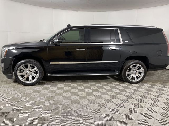 2018 Cadillac Escalade ESV Luxury