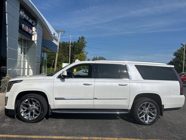 2018 Cadillac Escalade ESV Luxury