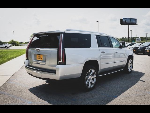 2018 Cadillac Escalade ESV Luxury