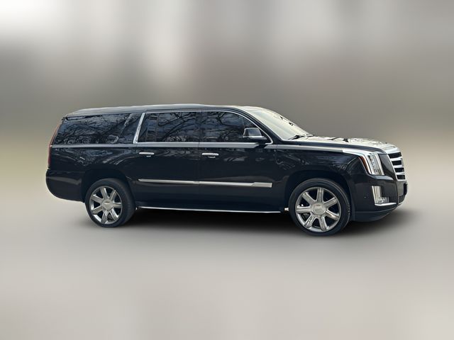 2018 Cadillac Escalade ESV Luxury