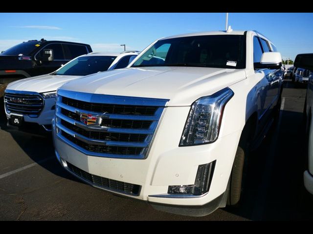 2018 Cadillac Escalade ESV Luxury