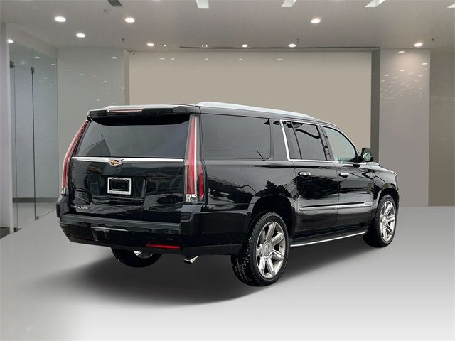 2018 Cadillac Escalade ESV Luxury