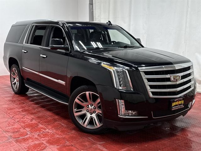 2018 Cadillac Escalade ESV Luxury