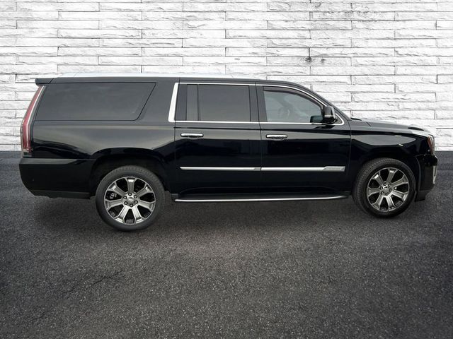 2018 Cadillac Escalade ESV Luxury