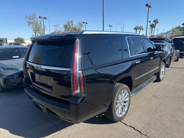 2018 Cadillac Escalade ESV Luxury