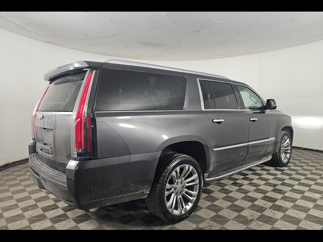 2018 Cadillac Escalade ESV Luxury