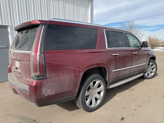 2018 Cadillac Escalade ESV Luxury