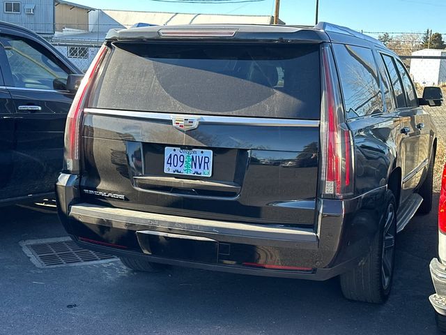 2018 Cadillac Escalade ESV Luxury