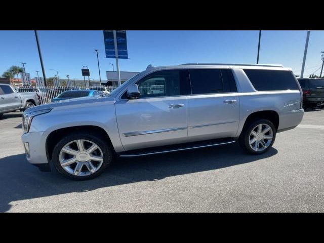 2018 Cadillac Escalade ESV Luxury