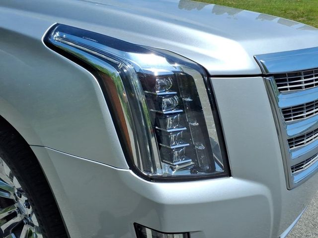 2018 Cadillac Escalade ESV Luxury