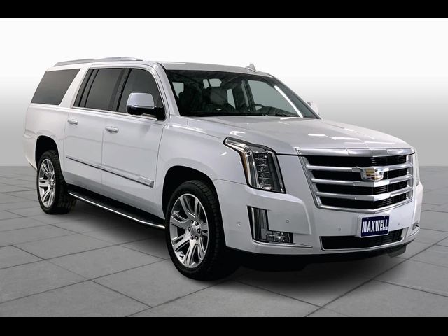 2018 Cadillac Escalade ESV Luxury