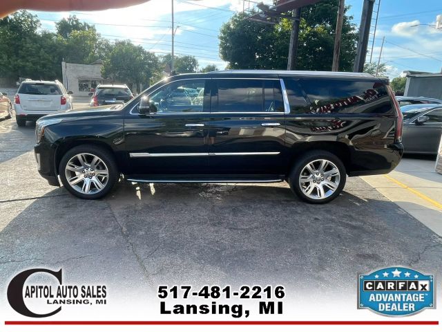 2018 Cadillac Escalade ESV Luxury