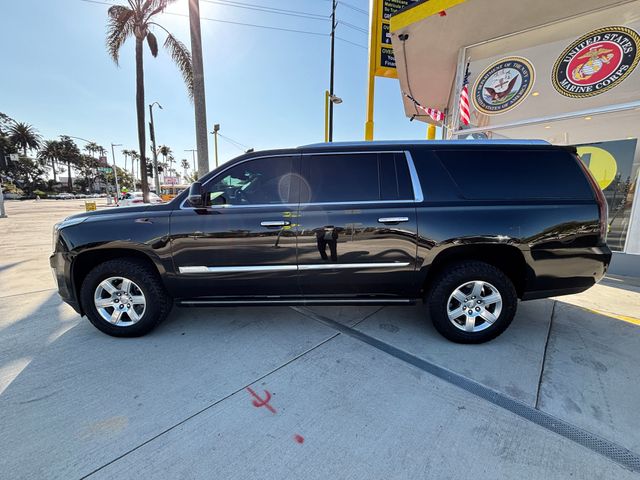 2018 Cadillac Escalade ESV Premium Luxury