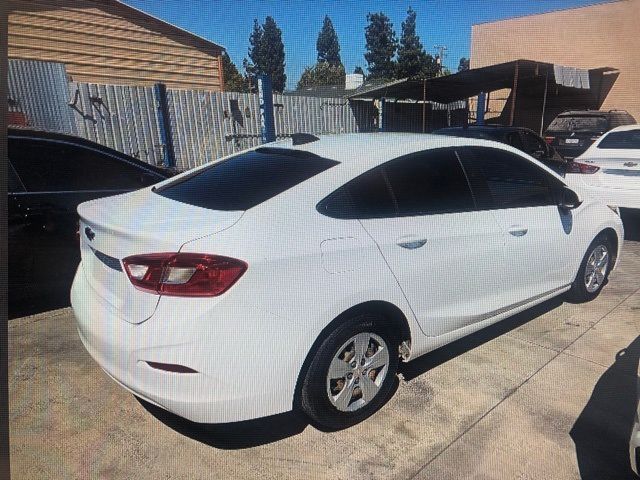 2018 Chevrolet Cruze LS