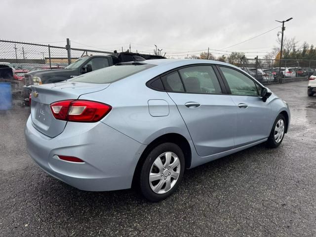 2018 Chevrolet Cruze LS