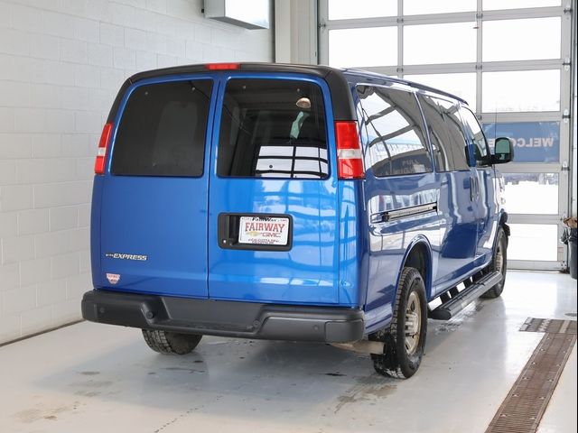 2018 Chevrolet Express LS