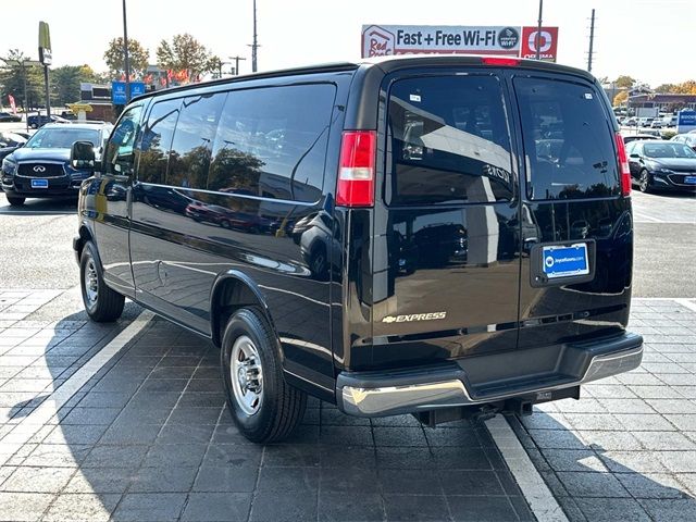 2018 Chevrolet Express LT