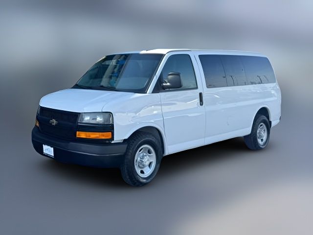 2018 Chevrolet Express LS