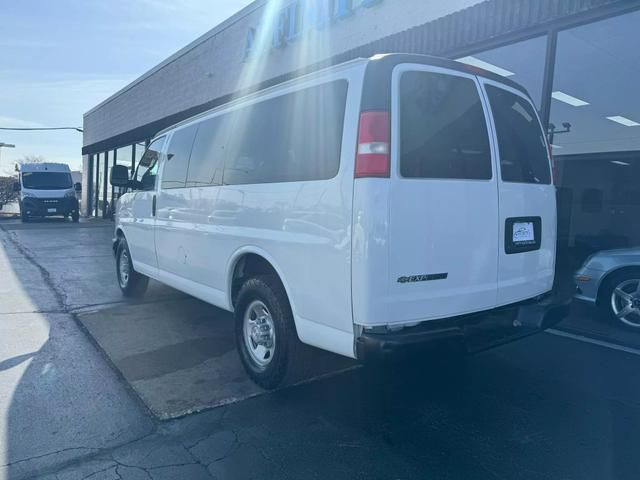 2018 Chevrolet Express LS