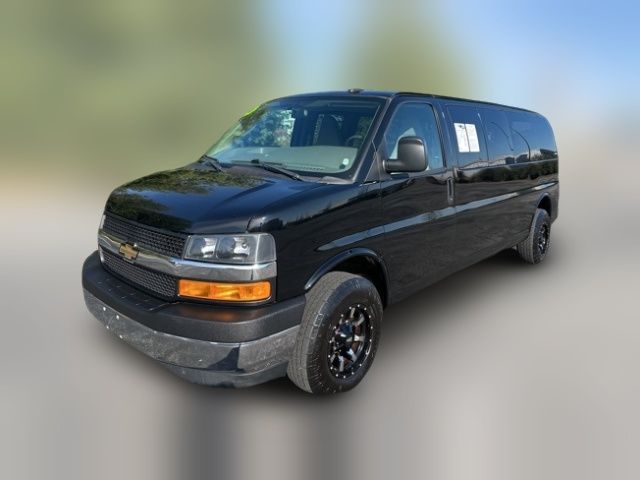 2018 Chevrolet Express LT