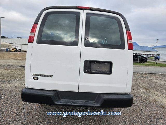 2018 Chevrolet Express Base