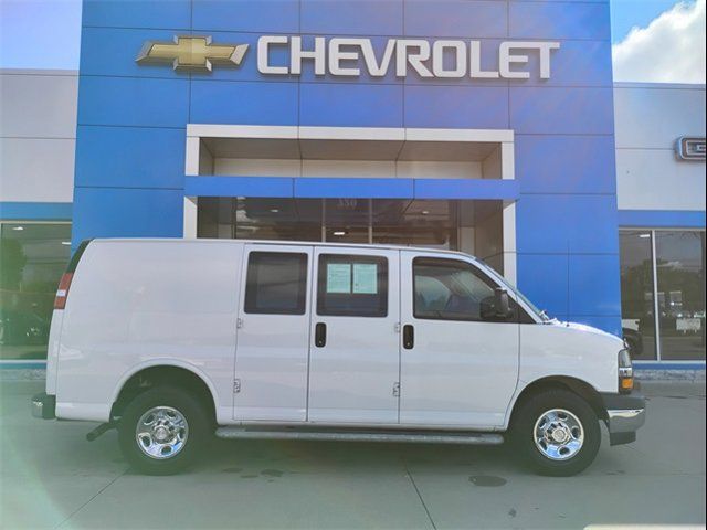 2018 Chevrolet Express Base