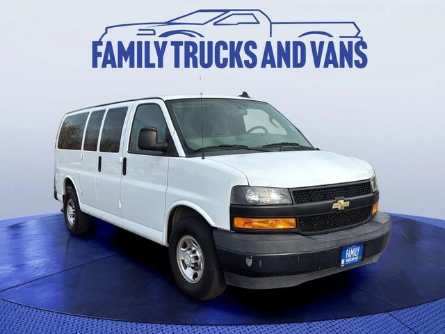 2018 Chevrolet Express LS