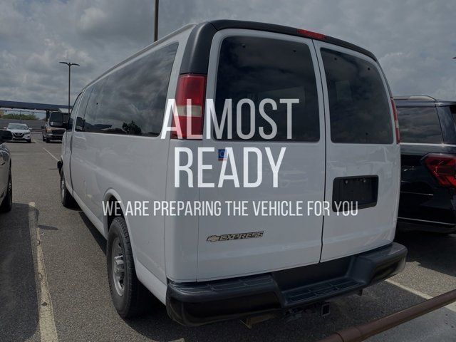 2018 Chevrolet Express LS