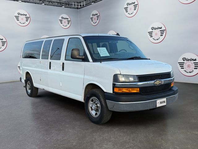 2018 Chevrolet Express LT