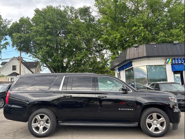2018 Chevrolet Suburban LT
