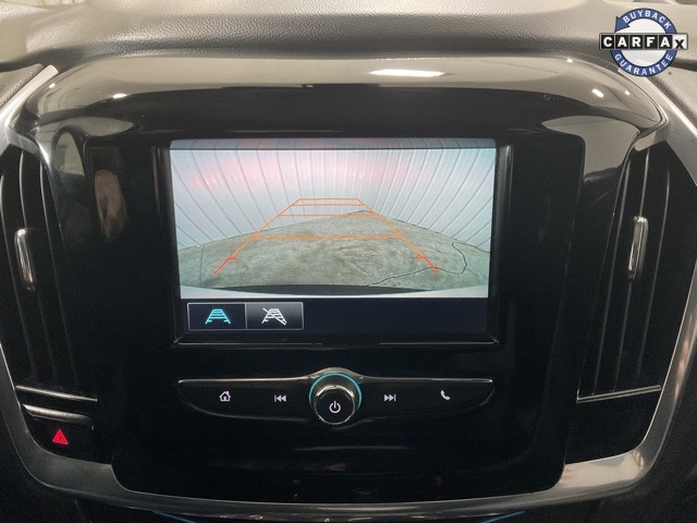 Vehicle image 16 of 32