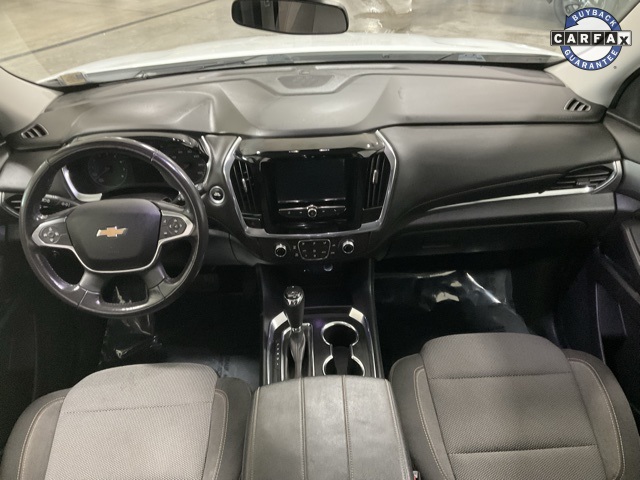 Vehicle image 10 of 32