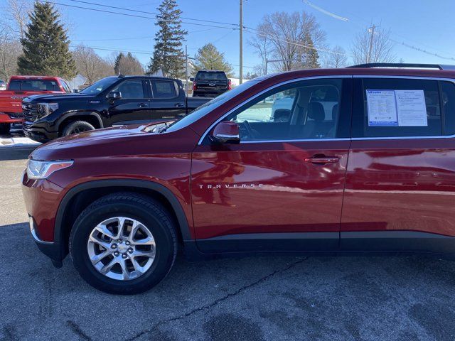 2018 Chevrolet Traverse LT Cloth