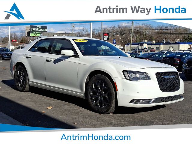 2018 Chrysler 300 300S