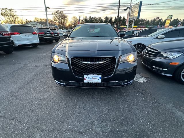 2018 Chrysler 300 300S