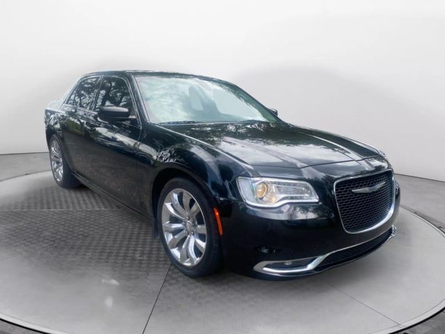 2018 Chrysler 300 Touring L